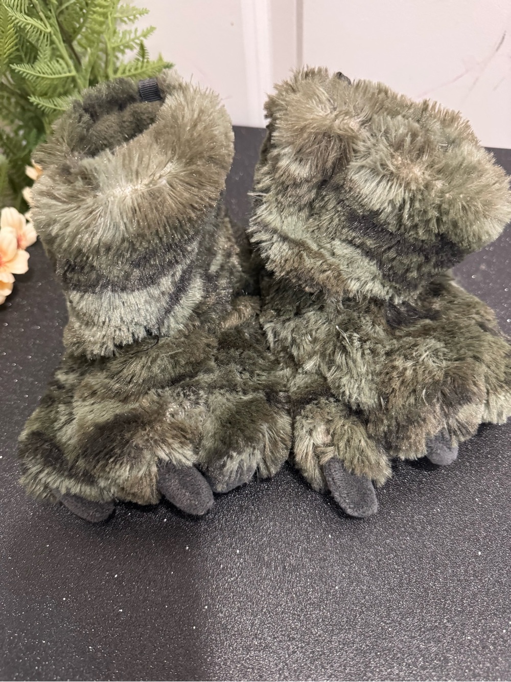 & Other Stories Kids Faux Fur Monster Paw Slippers in Olive Green